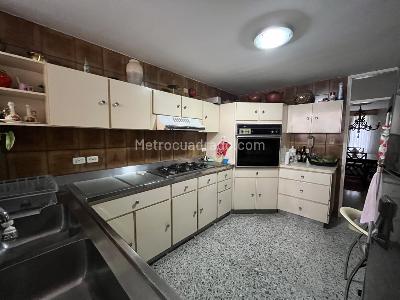 Apartamento de 3 alcobas en venta en Alto Prado, Barranquilla, 243 m² · foto 9 de 20