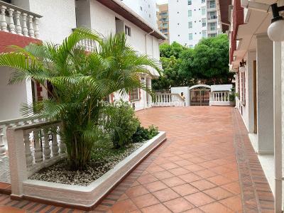 Casa en venta en Altos De Riomar, Barranquilla · foto 3 de 20