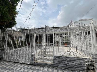 Casa en venta en Los Pinos, Barranquilla · foto 2 de 15