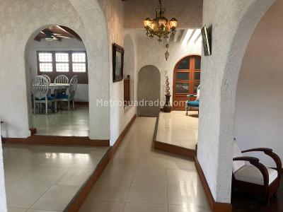 Casa de 4 alcobas en venta en El Poblado, Barranquilla, 450 m² · foto 9 de 20