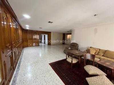 Casa de 3 alcobas en venta en Granadillo, Barranquilla, 351 m² · foto 2 de 14