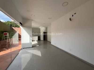 Apartamento de 2 alcobas en venta en Villa De Andalucia, Barranquilla, 110 m² · foto 3 de 17