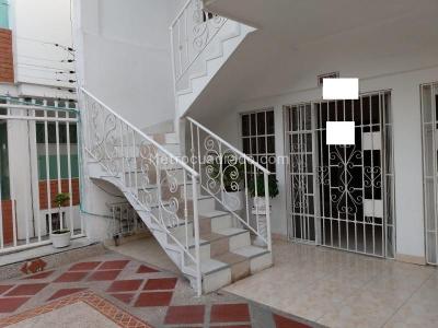 Casa de 5 alcobas en venta en El Recreo, Barranquilla, 483 m² · foto 10 de 11