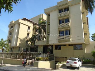 Apartaestudio en venta en Ciudad Jardin, Barranquilla, 55 m² · foto 2 de 20