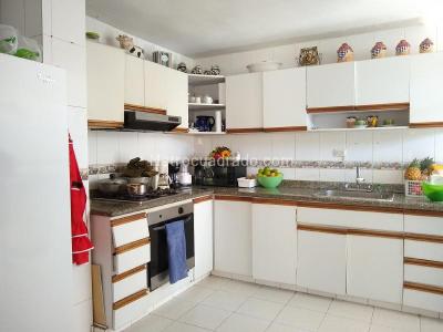 Apartamento de 3 alcobas en venta en Altos De Riomar, Barranquilla, 148 m² · foto 5 de 13
