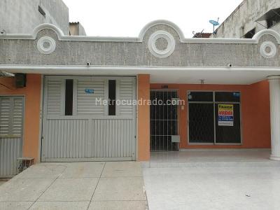 Casa en venta en Ciudad Jardin, Barranquilla · foto 3 de 12