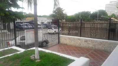 Casa en venta en Alto Prado, Barranquilla · foto 2 de 13