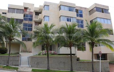 Apartamento de 3 alcobas en venta en Altos De Riomar, Barranquilla, 218 m² · foto 4 de 19