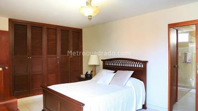 Apartamento de 3 alcobas en venta en Altos De Riomar, Barranquilla, 218 m² · foto 9 de 19