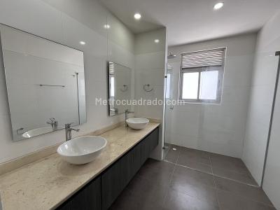 Apartamento de 3 alcobas en venta en Altos De Riomar, Barranquilla, 157 m² · foto 8 de 20