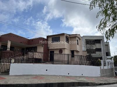 Casa en Arriendo, Ciudad Jardin, Barranquilla en Barranquilla, de Financar S.a