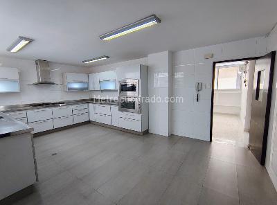 Apartamento de 4 alcobas en venta en Alto Prado, Barranquilla, 270 m² · foto 13 de 20