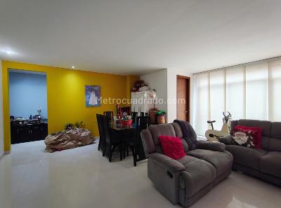 Apartamento de 3 alcobas en venta en Altos De Riomar, Barranquilla, 129 m² · foto 2 de 16