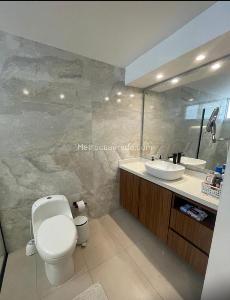 Apartamento de 4 alcobas en venta en Altos De Riomar, Barranquilla, 220 m² · foto 4 de 6