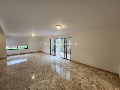 Casa de 3 alcobas en arriendo en Villa Country, Barranquilla, 240 m² · foto 10 de 20