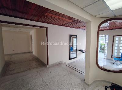 Casa de 3 alcobas en venta en Andalucia, Barranquilla, 350 m² · foto 3 de 19