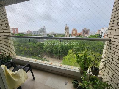 Apartamento de 3 alcobas en venta en Altos De Riomar, Barranquilla, 121 m² · foto 4 de 18