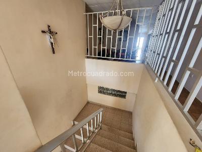 Casa de 5 alcobas en venta en Ciudad Jardin, Barranquilla, 656 m² · foto 2 de 18