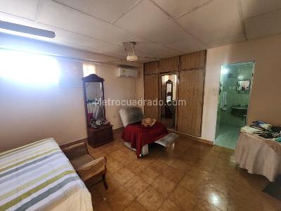 Casa de 5 alcobas en venta en Ciudad Jardin, Barranquilla, 656 m² · foto 4 de 18