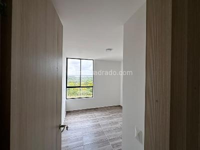 Apartamento de 2 alcobas en venta en Altos De Los Rosales, Barranquilla, 68 m² · foto 6 de 20