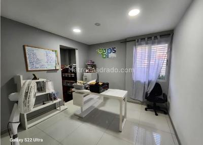 Casa de 5 alcobas en venta en Villa Santos, Barranquilla, 470 m² · foto 3 de 12