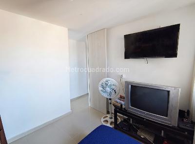 Apartamento de 3 alcobas en venta en Nuevo Horizonte, Barranquilla, 77 m² · foto 2 de 13
