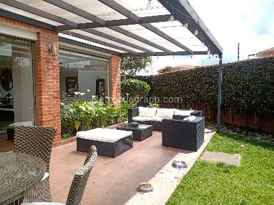 Casa de 3 alcobas en venta en Camino De Arrayanes, Bogotá, 275 m² · foto 10 de 20