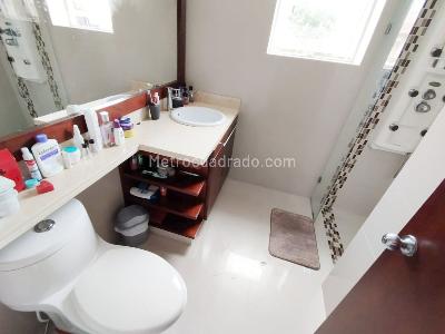 Casa de 3 alcobas en venta en Guaymaral, Bogotá, 405 m² · foto 16 de 20