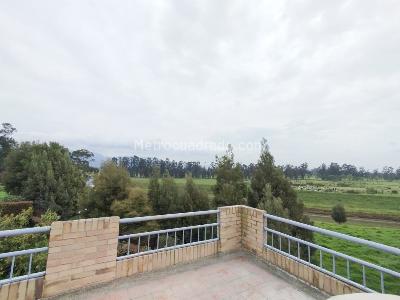 Casa de 3 alcobas en venta en Guaymaral, Bogotá, 405 m² · foto 9 de 20