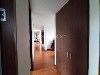 Apartamento en venta en Camino De Arrayanes, Bogotá · foto 10 de 17
