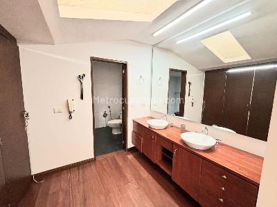 Apartamento de 3 alcobas en venta en Chico Central, Bogotá, 300 m² · foto 4 de 20