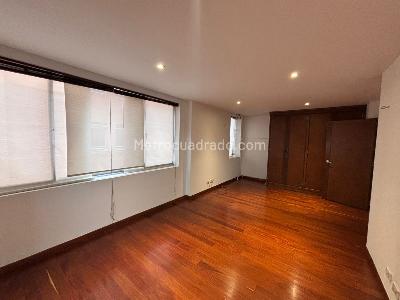 Apartamento de 3 alcobas en venta en Chico Central, Bogotá, 300 m² · foto 5 de 20
