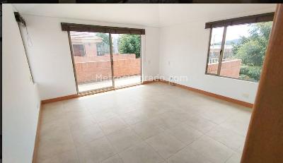 Casa de 3 alcobas en venta en Camino De Arrayanes, Bogotá, 189 m² · foto 16 de 19