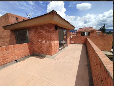 Casa de 3 alcobas en venta en Camino De Arrayanes, Bogotá, 189 m² · foto 18 de 19