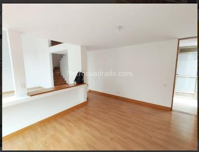 Casa de 3 alcobas en venta en Camino De Arrayanes, Bogotá, 189 m² · foto 6 de 19
