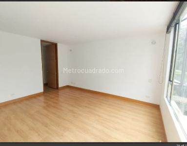 Casa de 3 alcobas en venta en Camino De Arrayanes, Bogotá, 189 m² · foto 9 de 19