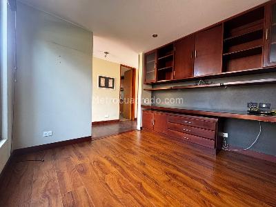 Casa de 3 alcobas en venta en Camino De Arrayanes, Bogotá, 189 m² · foto 3 de 18