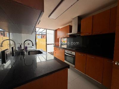Casa de 3 alcobas en venta en Camino De Arrayanes, Bogotá, 189 m² · foto 6 de 18