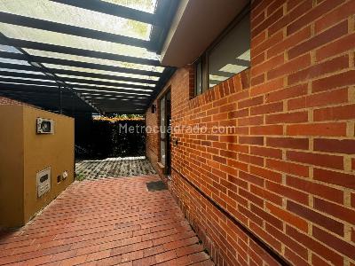Casa de 3 alcobas en venta en Camino De Arrayanes, Bogotá, 189 m² · foto 9 de 18