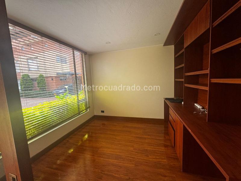 Casa – Bogotá D.C., Camino de Arrayanes, Localidad Suba - Más