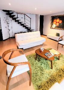 Apartamento de 2 alcobas en venta en Cedritos, Bogotá, 74 m² · foto 2 de 6