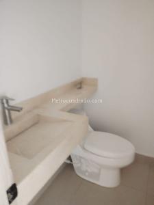 Apartamento de 3 alcobas en venta en Bocagrande, Cartagena, 77 m² · foto 16 de 17