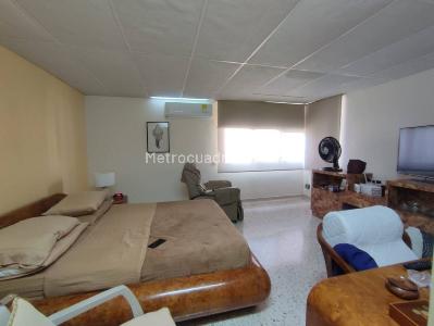 Apartamento de 4 alcobas en venta en Parte De Altos Del Prado, Barranquilla, 254 m² · foto 6 de 8