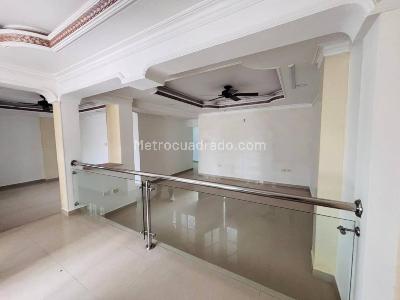 Casa en arriendo en Modelo, Barranquilla · foto 2 de 17