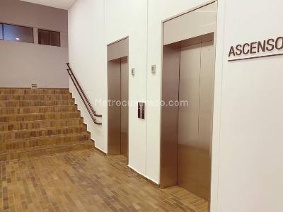 Apartamento en venta en La Carolina, Bogotá · foto 4 de 20