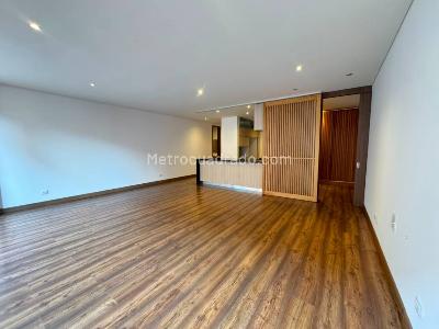 Apartamento en venta en La Carolina, Bogotá · foto 8 de 20