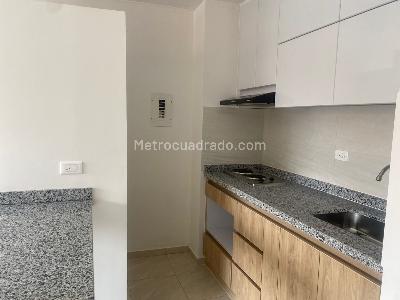 Apartamento de 1 alcoba en venta en Javeriana, Bogotá, 37 m² · foto 2 de 15