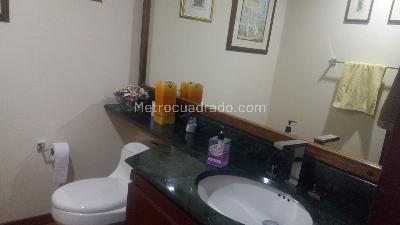 Apartamento en arriendo en Roasales Bella Vista, Bogotá · foto 18 de 20