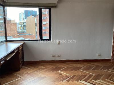 Apartamento de 4 alcobas en venta en El Nogal, Bogotá, 311 m² · foto 4 de 17