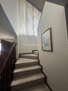 Casa de 5 alcobas en venta en Contador Country, Bogotá, 218 m² · foto 17 de 20